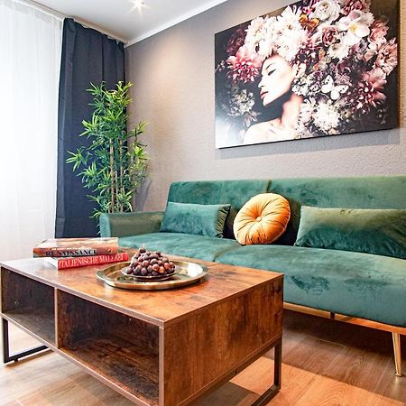 Apartment I Wi-Fi I Parkplatz I Balkon Essenfusion Esterno foto