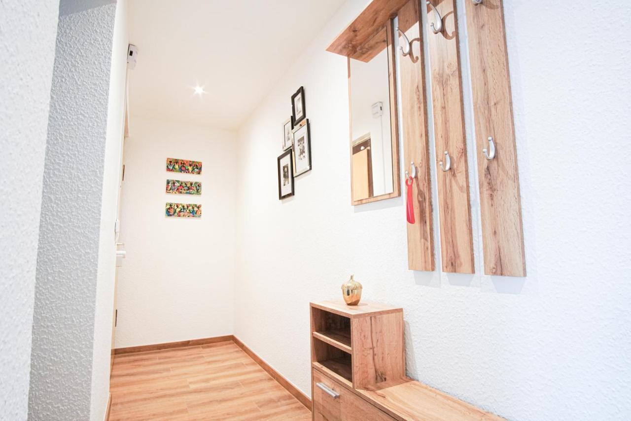 Apartment I Wi-Fi I Parkplatz I Balkon Essenfusion Esterno foto